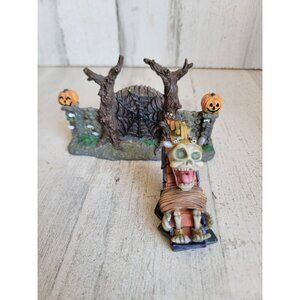 Unique Halloween gate fence spider skeleton electric chair village‎ accessory